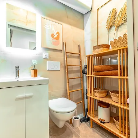Jungle Caverne- Privé, Atypique Apartamento Albertville